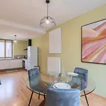 Lägenhet Bright 1 Bedroom Apartment, Close To Center Roubaix