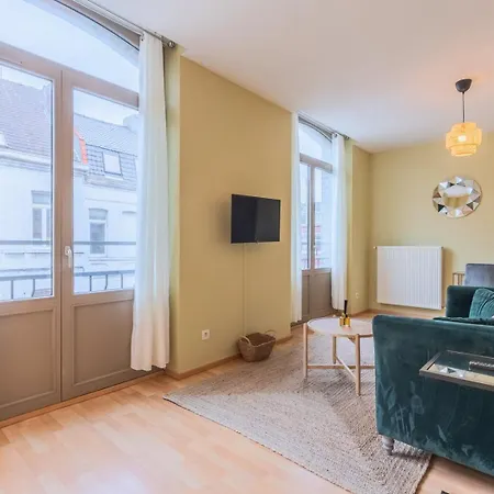 Bright 1 Bedroom Apartment, Close To Center