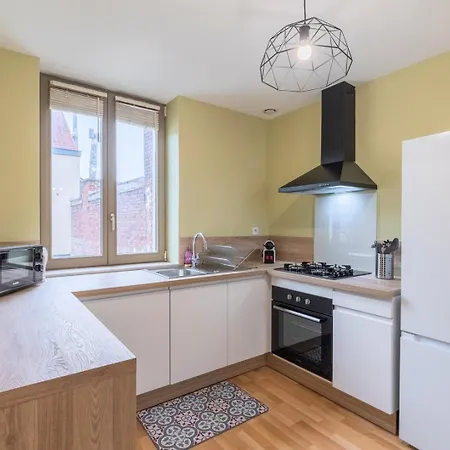 Bright 1 Bedroom Apartment, Close To Center